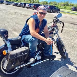 Meet your Posher, Gregory